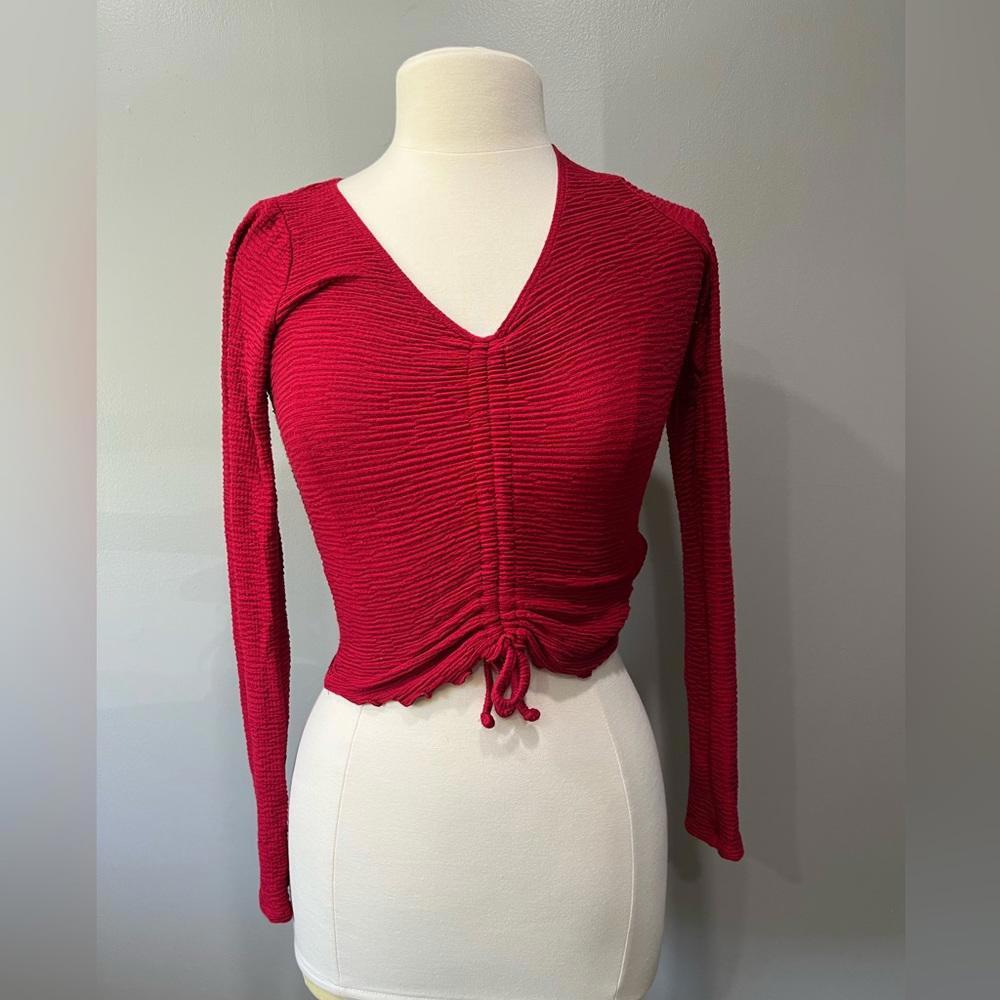 Hollister Scarlett Cinch Front Textured Long Sleeve Crop‎ Top